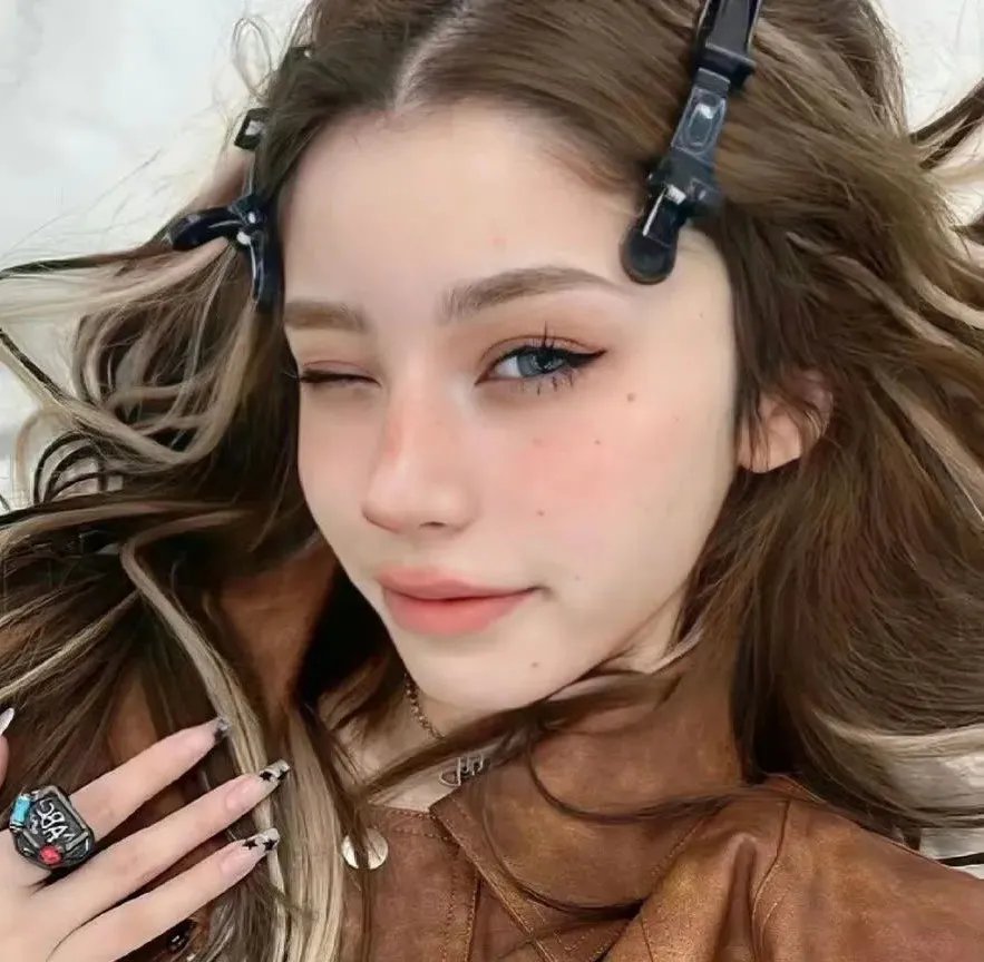 灰烬与钻石